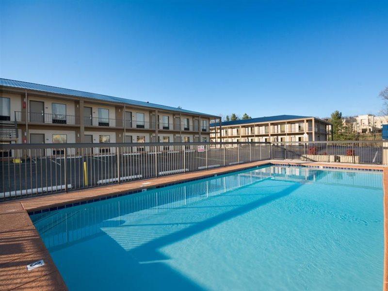 Days Inn By Wyndham Cookeville Kültér fotó